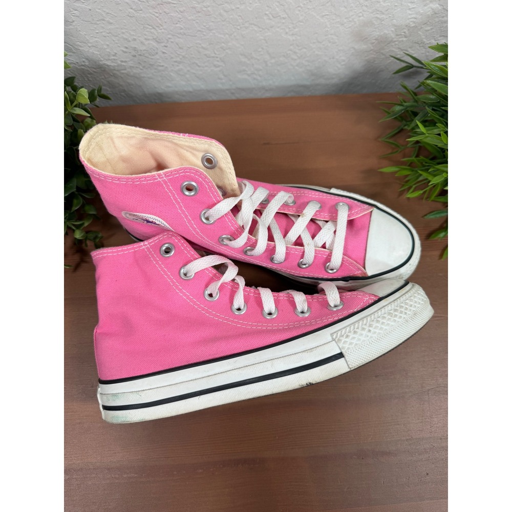 Converse Womens Chuck Taylor Pink High Top Canvas Sneakers Size 6